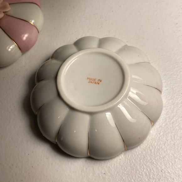 Vintage Porcelain Floral Powder/Trinket Jar - Picture 4 of 8